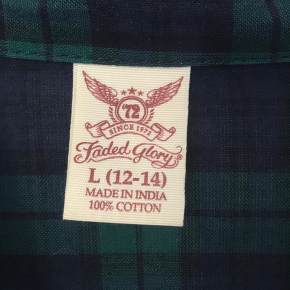 Women’s button down flannel - Picture 2 of 4